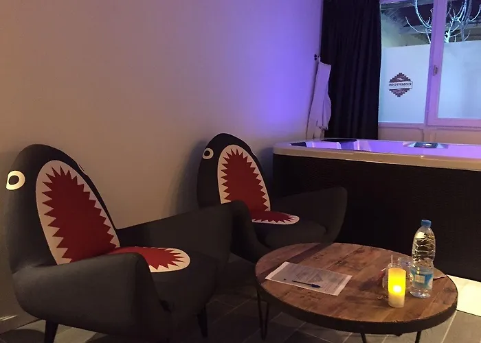 Le Comptoir Industriel 3*