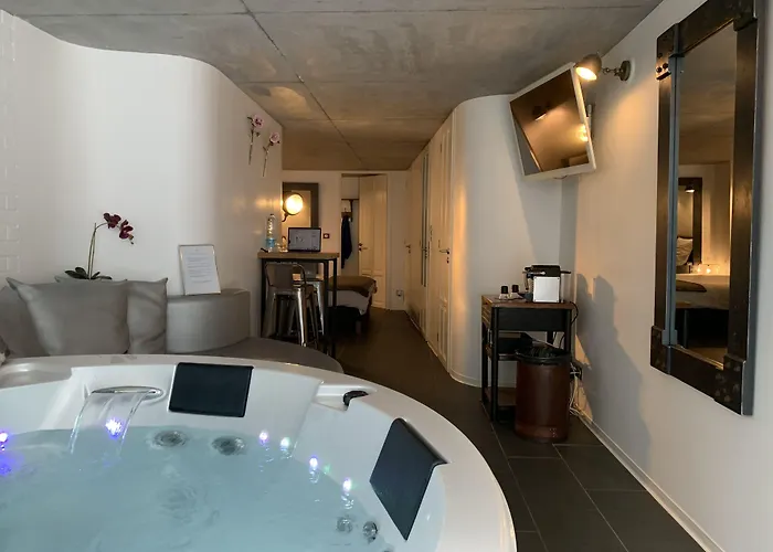 Le Comptoir Industriel Hotel 3*